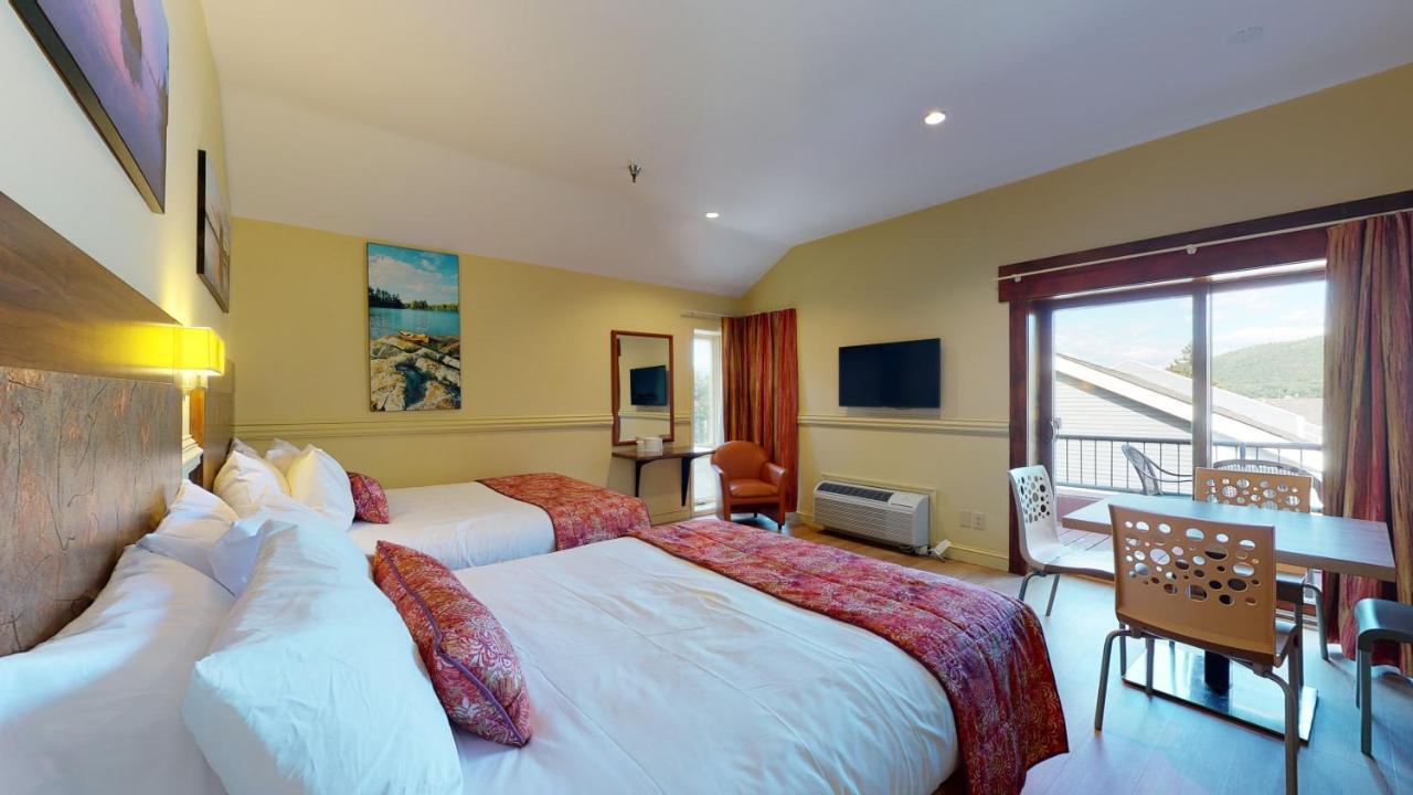 Surfside On The Lake George