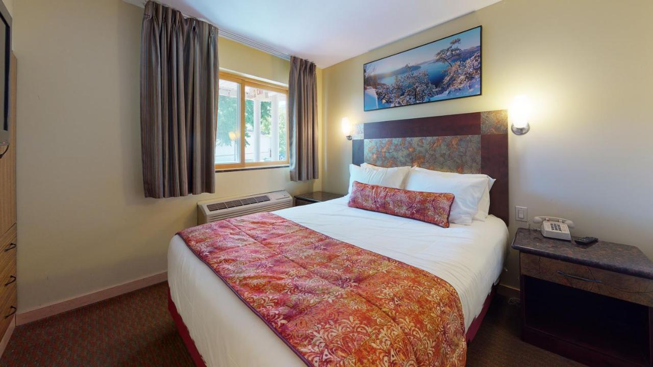 Surfside On The Hotel Lake George