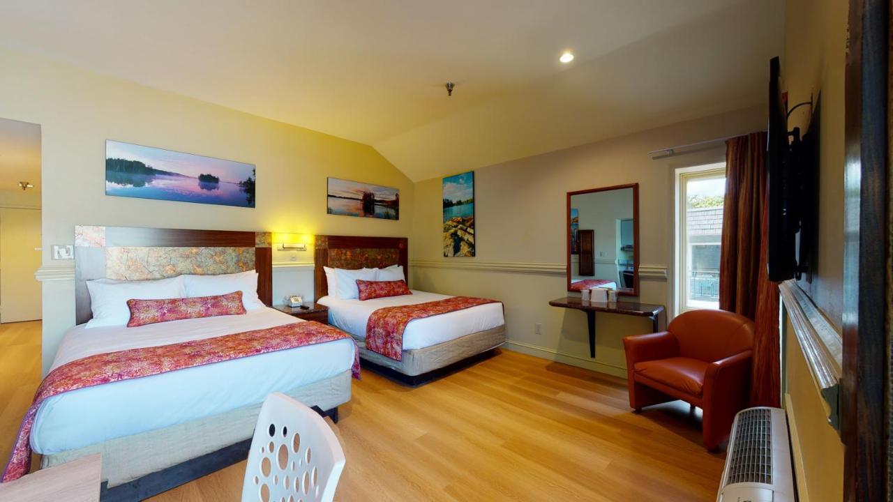 Surfside On The 2* Lake George